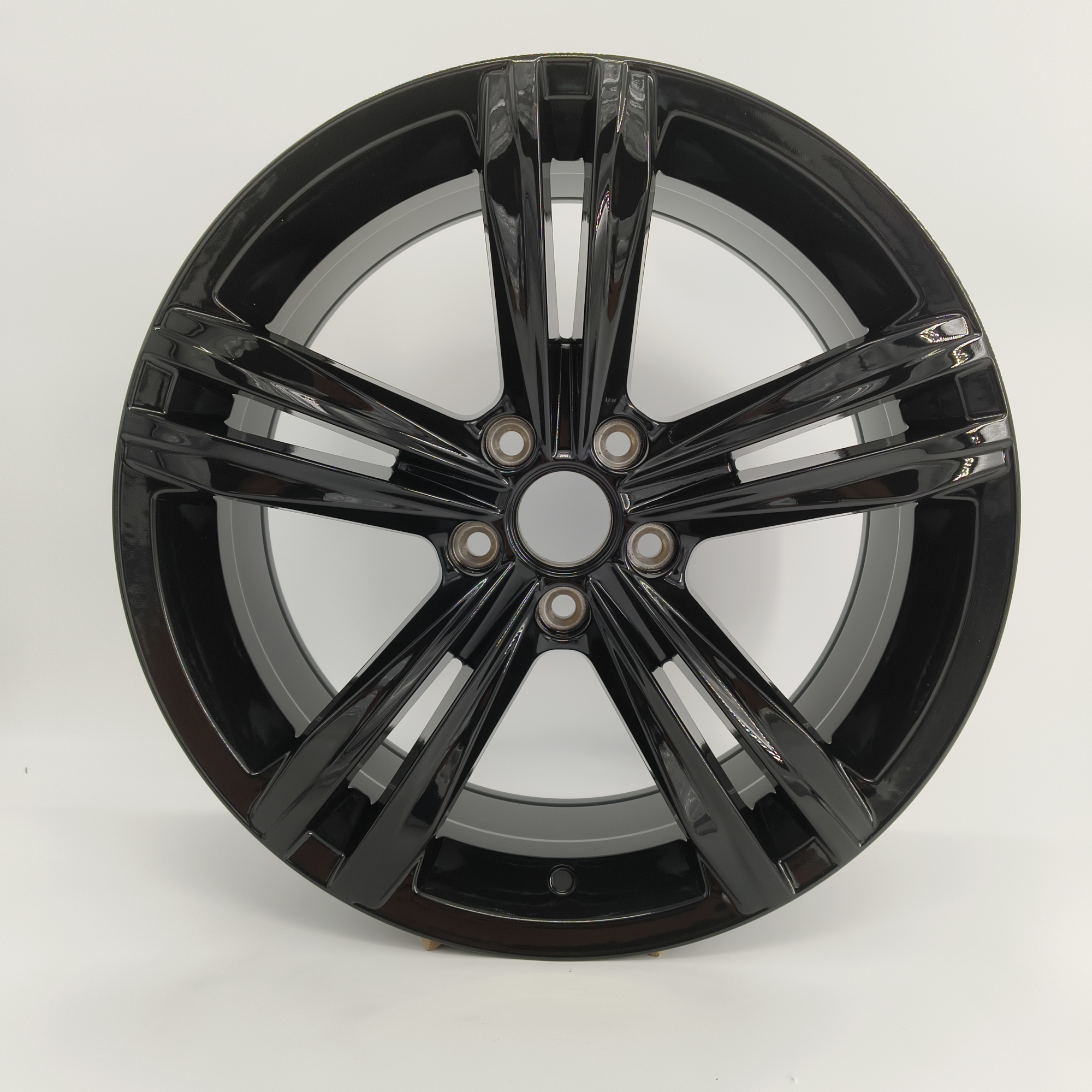 SHGW3111-18X8.0