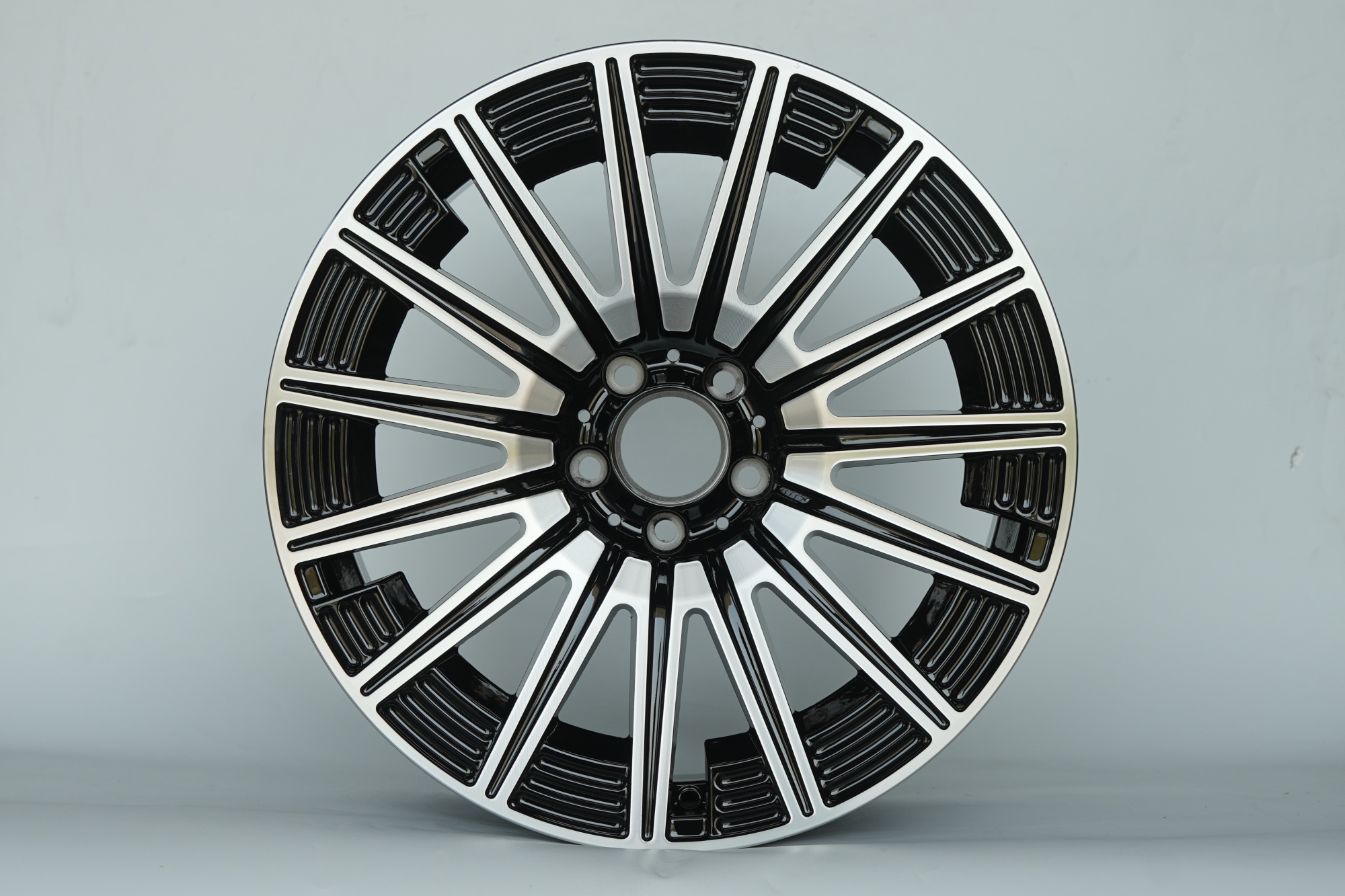 SHGW3176-18X8.0