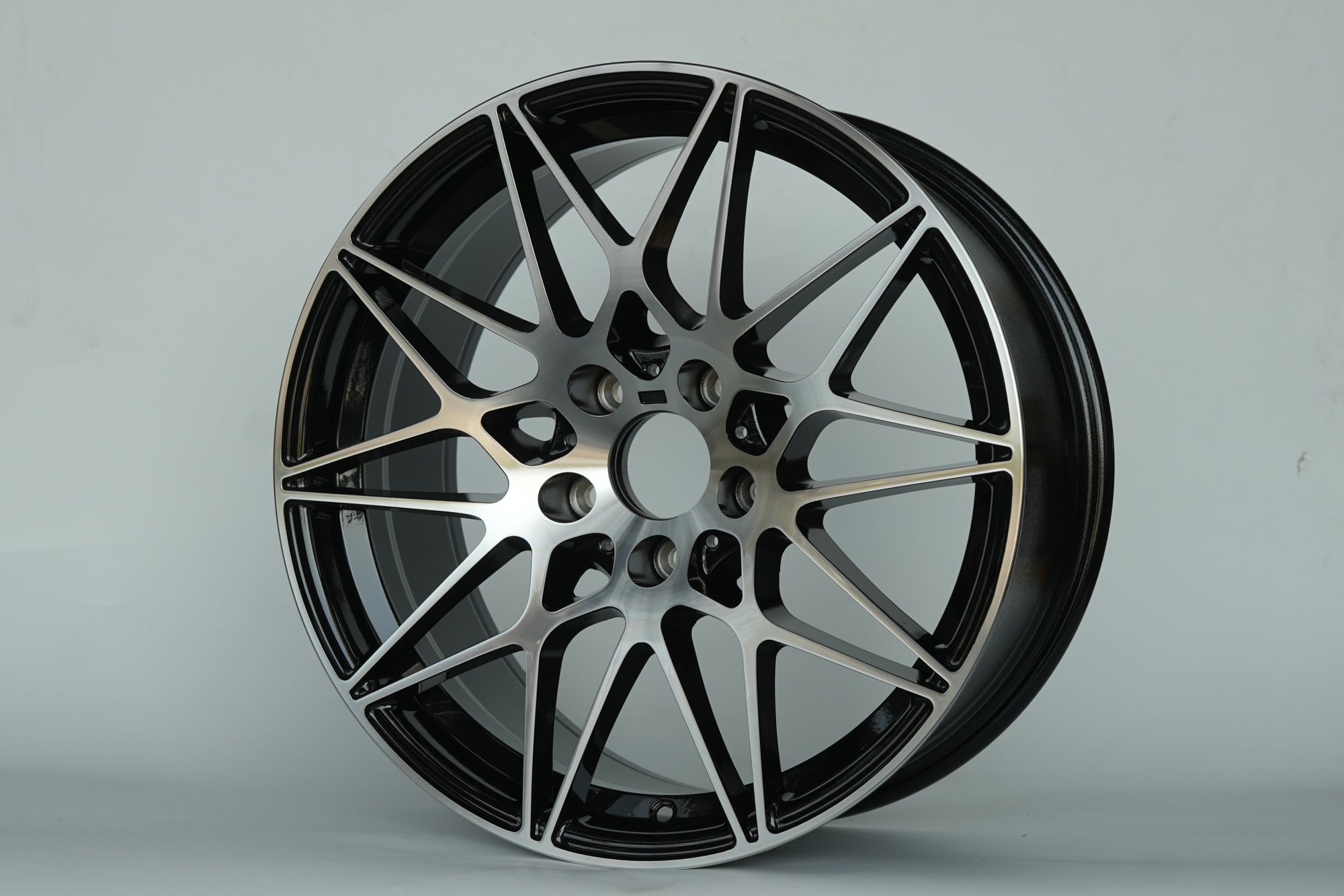 SHGW3184-17X8.0