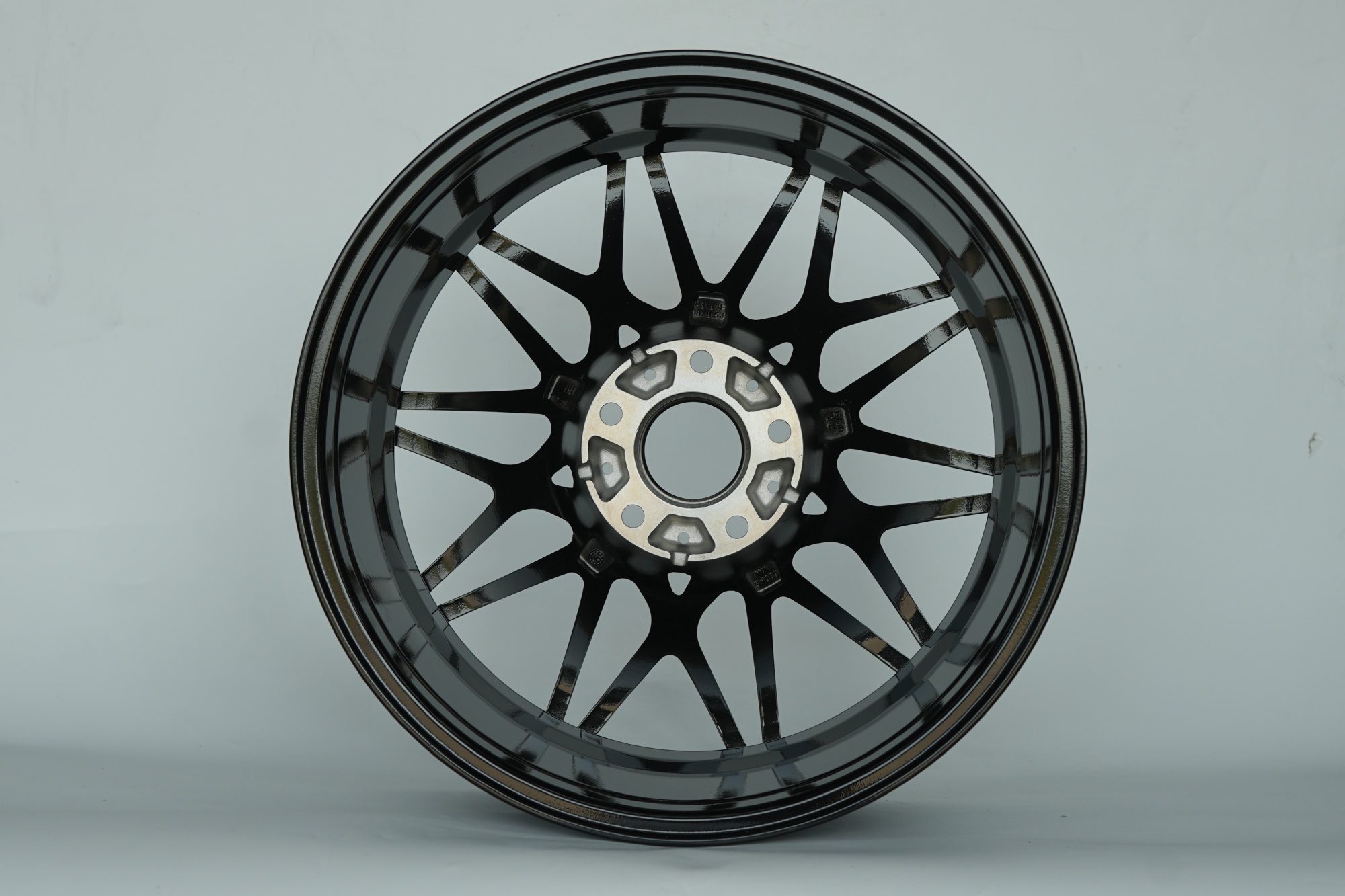 SHGW3184-17X8.0