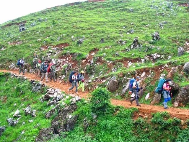 徒步 | 昆明十峰之寻甸花石头山两日攀登
