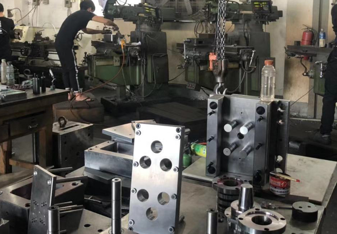 模具制作