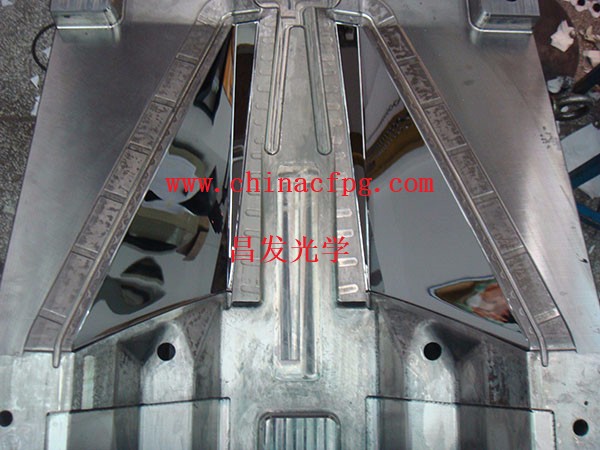 车灯模具抛光1