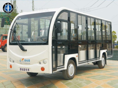 14座封闭式观光车
