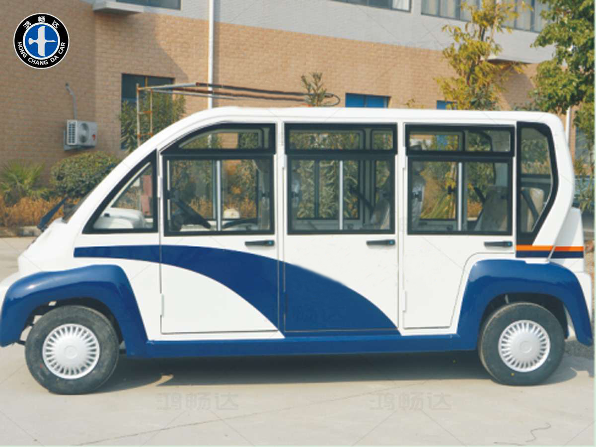 6座封闭式巡逻车