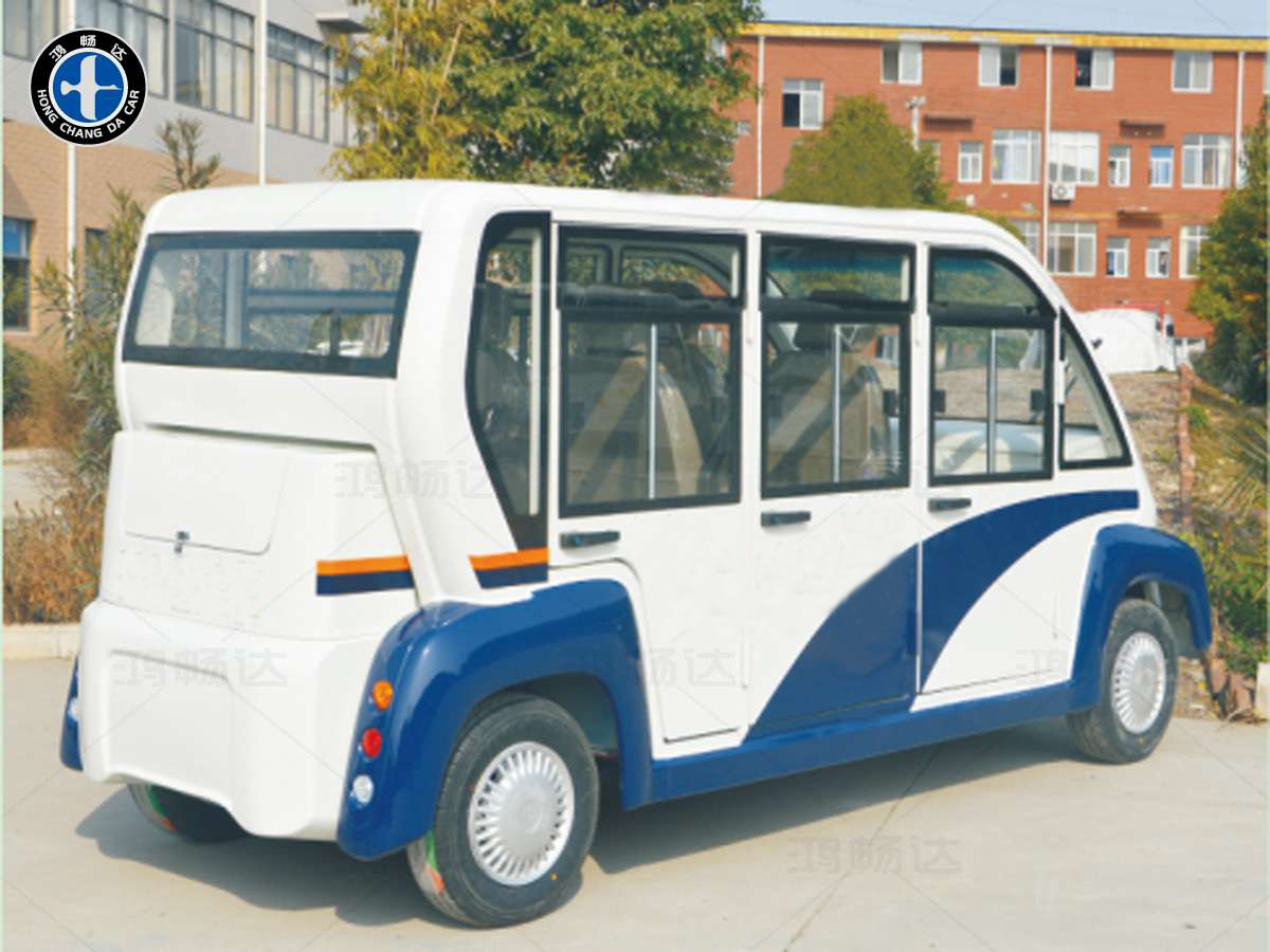 6座封闭式巡逻车