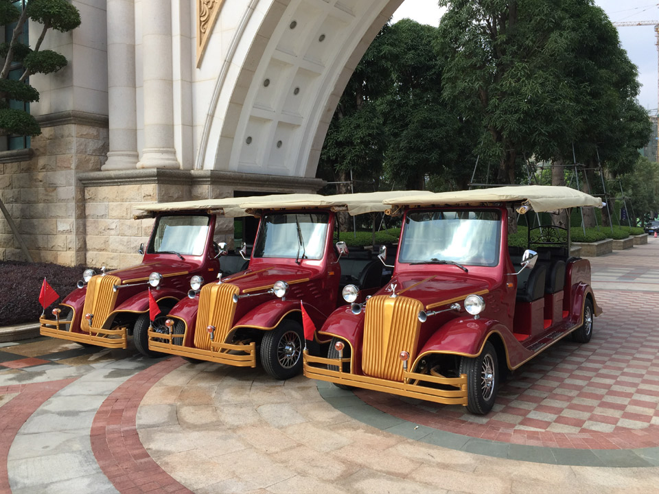 8人座电动老爷车