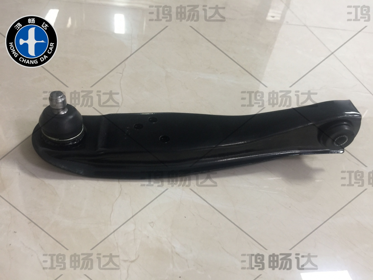 绿通货车的下支臂