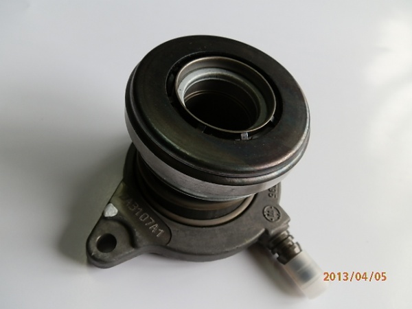 hydraulic clutch throw out bearing 16118 8675052 ZA3107A1 510010310 3182600135 VALEO: 804574