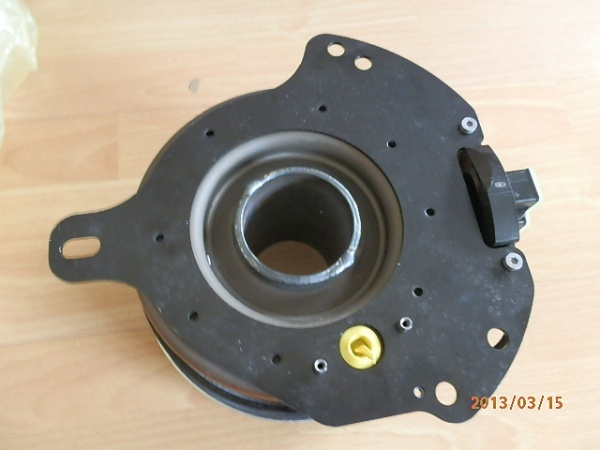Hydraulic slave cylinder Clutch Release Bearing 16928 21465240 20812087 85003685 6482000087