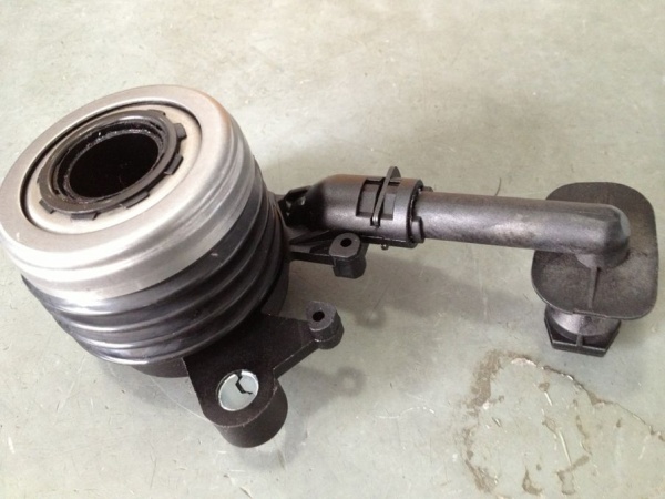 hydraulic clutch throw out bearing 16920 30620BN700 30620BN701 510009710 8200046103 3182600129