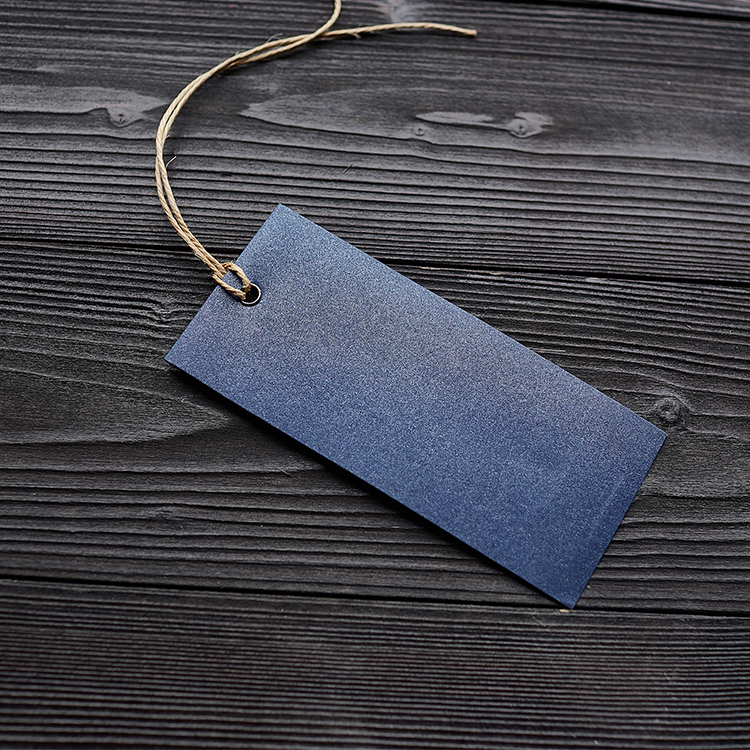 Customized Paper Jeans Hang Tag For Men's Wear Brand Extravagant Paper Garment Hang Tag For Premium Brand Clothes Bags Swing Tag