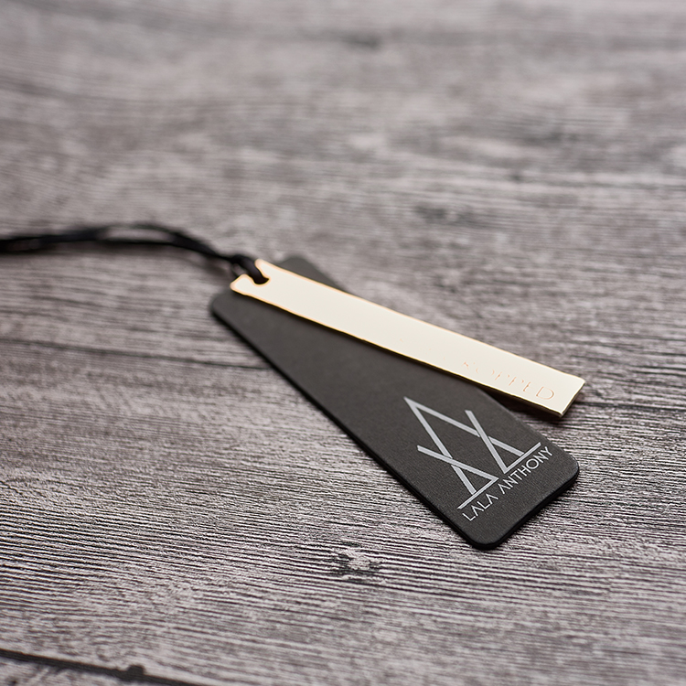 Custom Luxury Hang Tag Printing Paper Garment Hang Tag For Luxuries Jeans Clothing Hang Tags with String