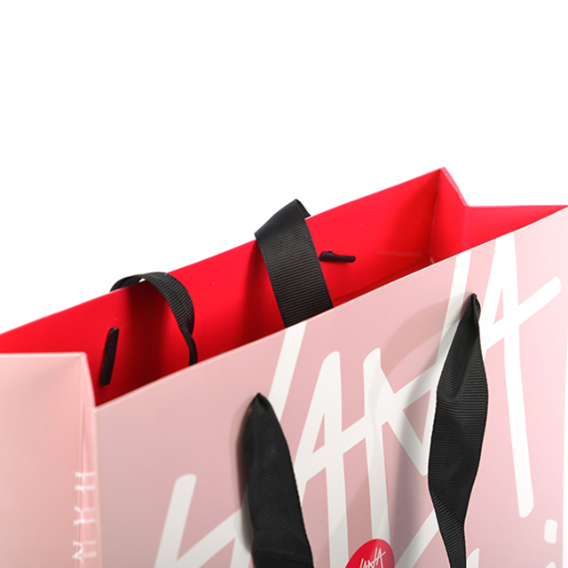 Customized Clothes Gift Packaging Bag With Ribbon White Cardboard Shopping Paper Bag With Ribbon Handle Shoes Gift Shopping Bag