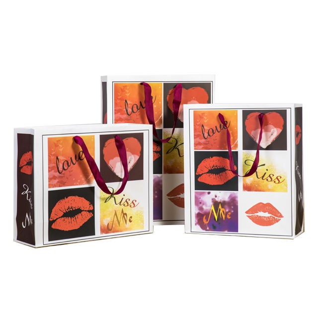 Customized White Kraft Paper Packaging Bag Garment Shopping Paper Bag Paper Gift Bags Printing