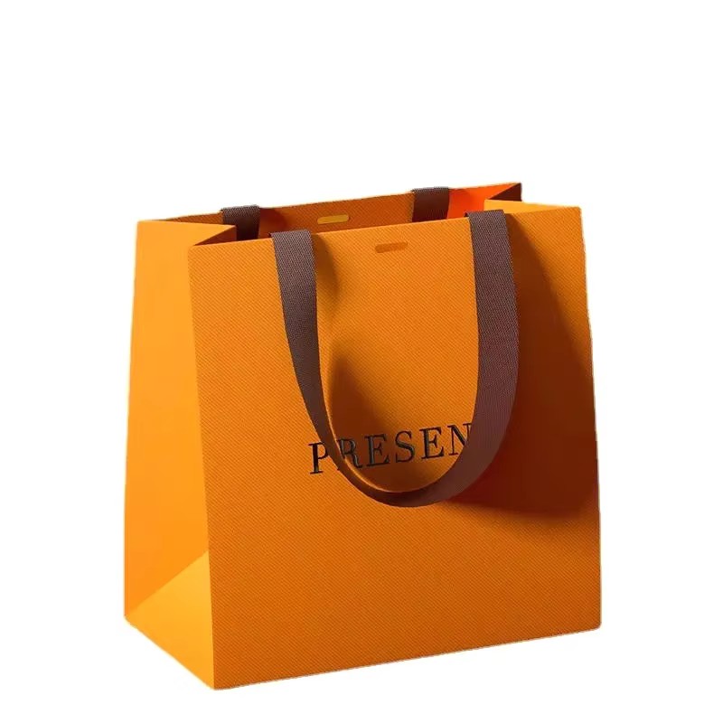 Customized Luxury Black Shopping Paper Bag with Handle Customizable Black Gift Paper Bags With Silver Foil for Promotions
