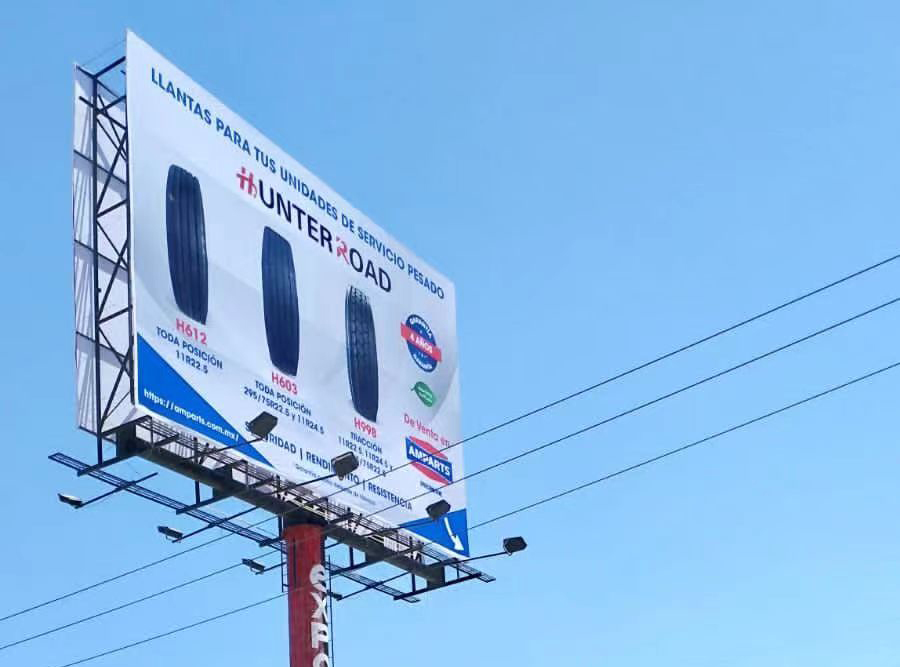 HUNTERROAD billboards on the streets of Mexico