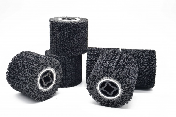 Clean and strip wire drawing wheels