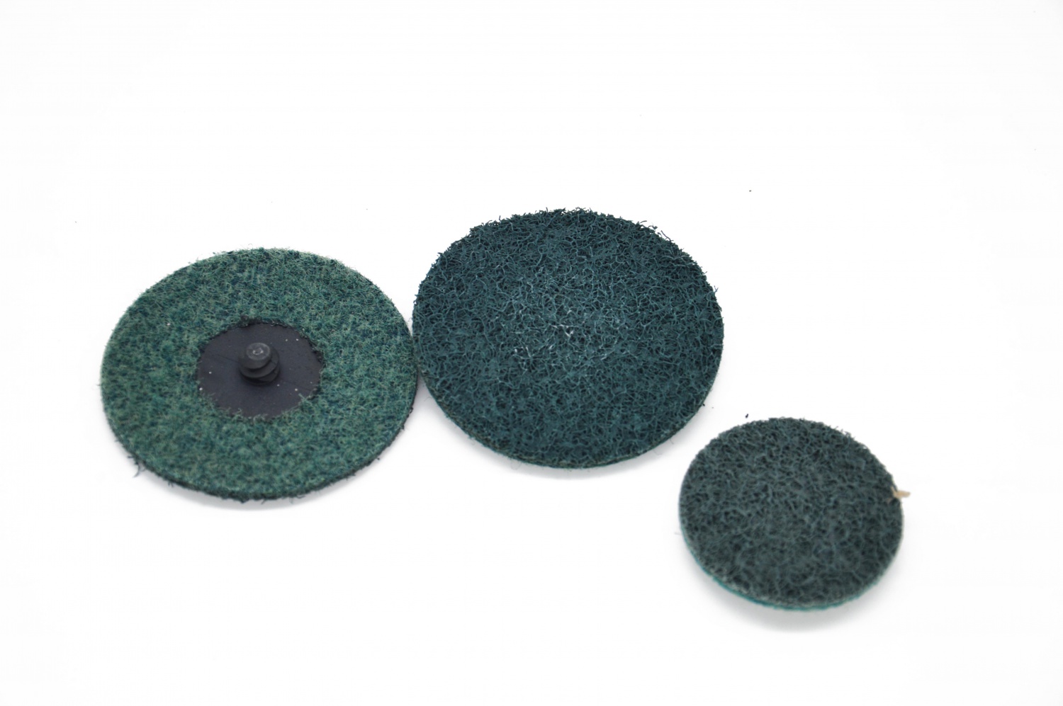 Non-woven surface conditioning quick change discs