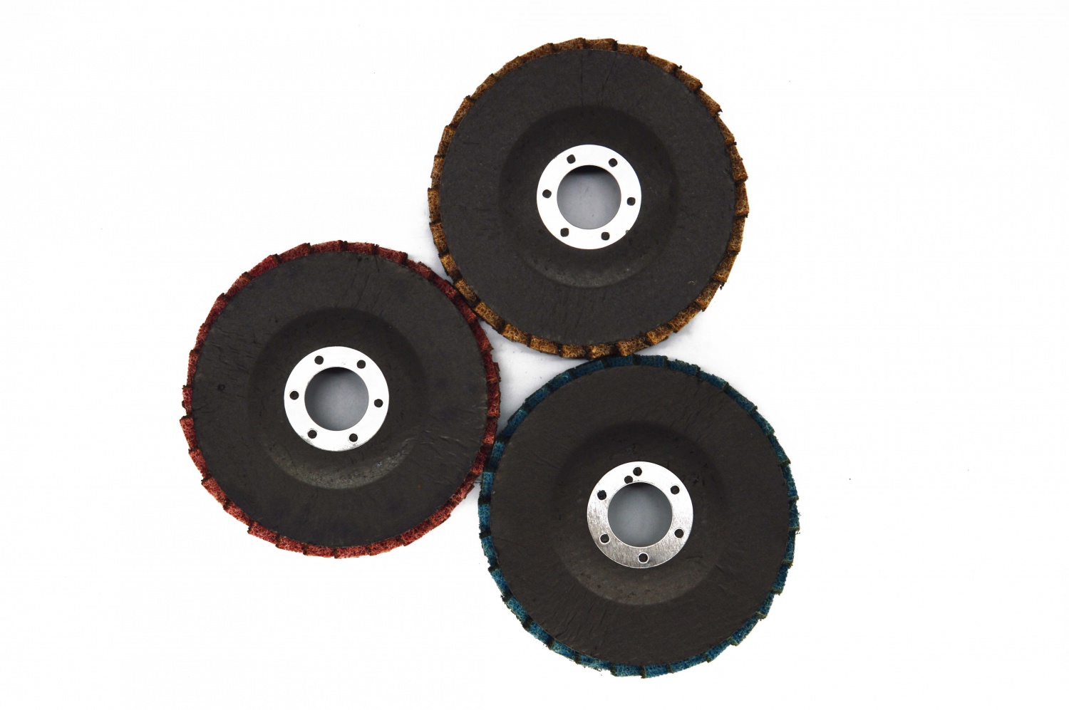 Non-woven surface conditioning flap discs
