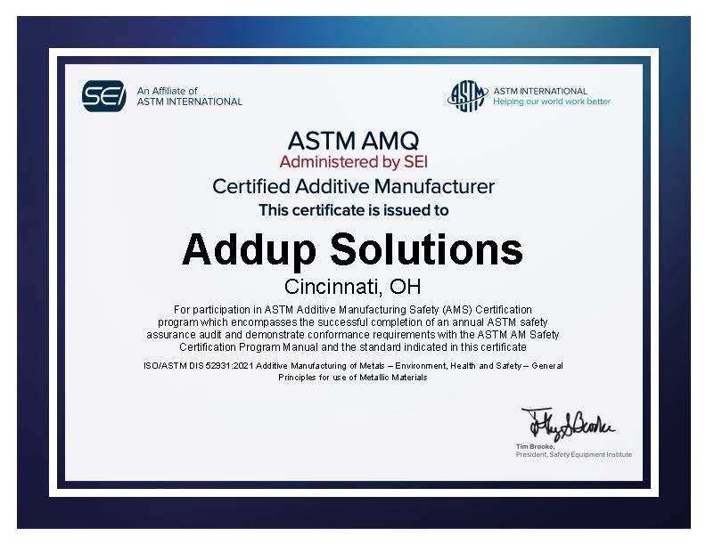 向 AddUp Solutions 颁发官方 ASTM 增材制造安全 (AMS) 认证。照片来自 AddUp。