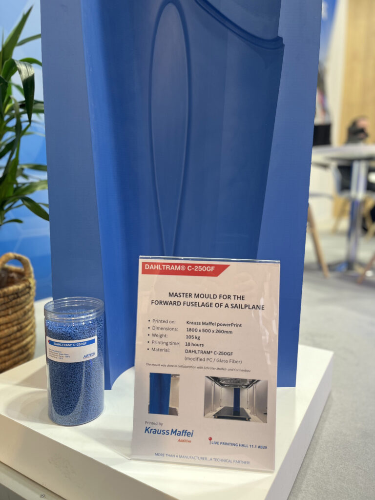 Airtech 将为 KraussMaffei 大幅面 3D 打印机供应材料 - 3D打印行业资讯网 2 Airtech KraussMaffei 4 Airtech 将为 KraussMaffei 大幅面 3D 打印机供应材料 - 3D打印行业资讯网