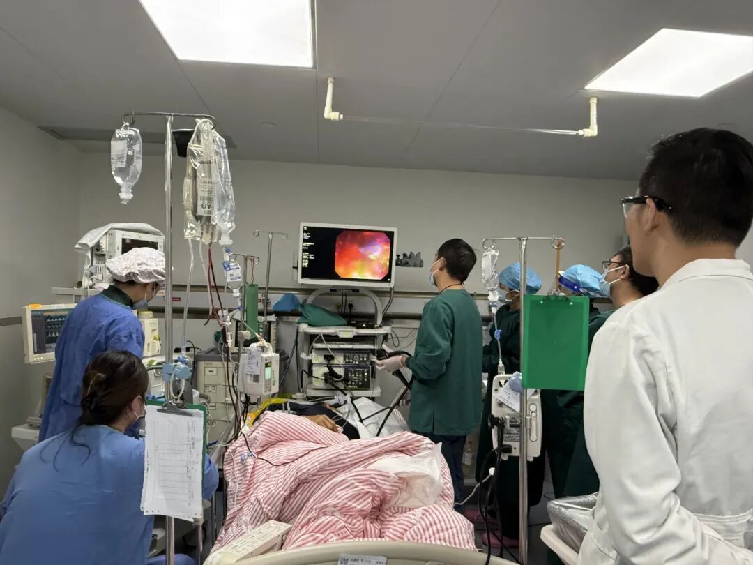 生死竞速！多学科协作成功救治消化道大出血患者