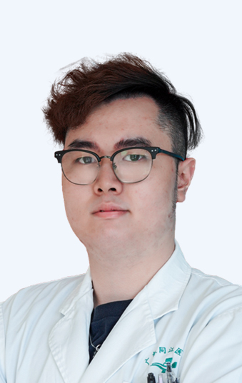 梁舂康