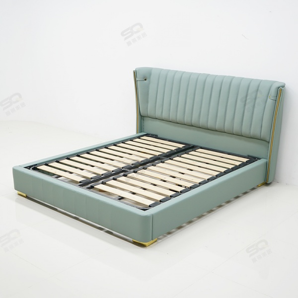 Deluxe bed sets Villa and Luxury house custom furniture design king soft bed  2311
