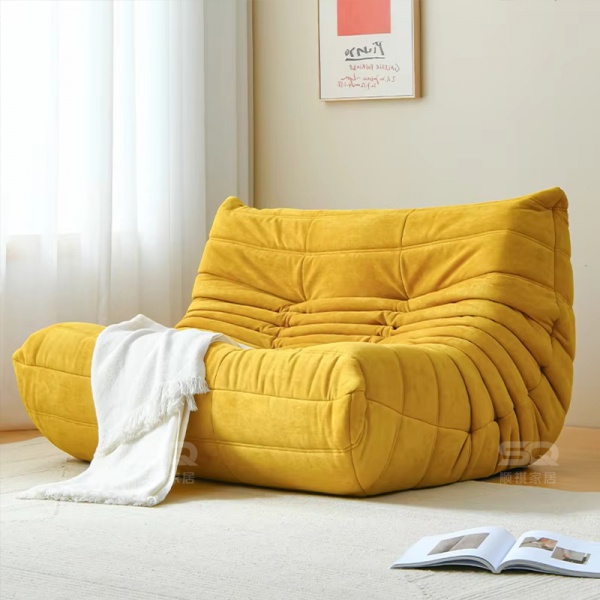 Vacuum-compressed modern sofa with ergonomic design, made of high-quality upholstery and customized fabric, suitable for the living room