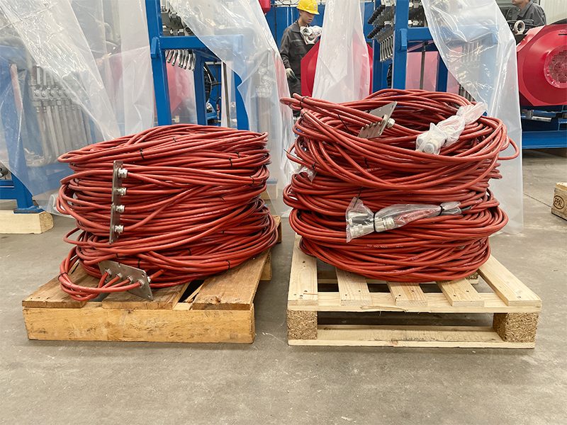 Mold vibration cable bunching