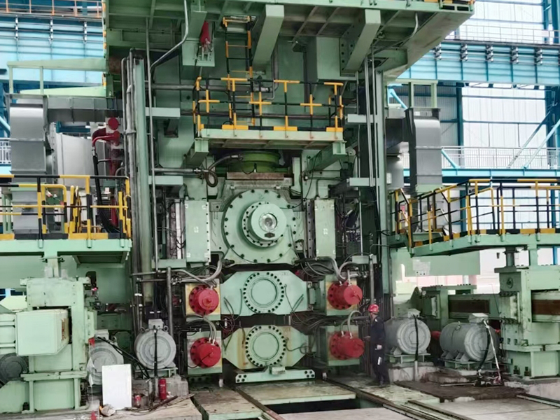 Rolling mill shifting equipment