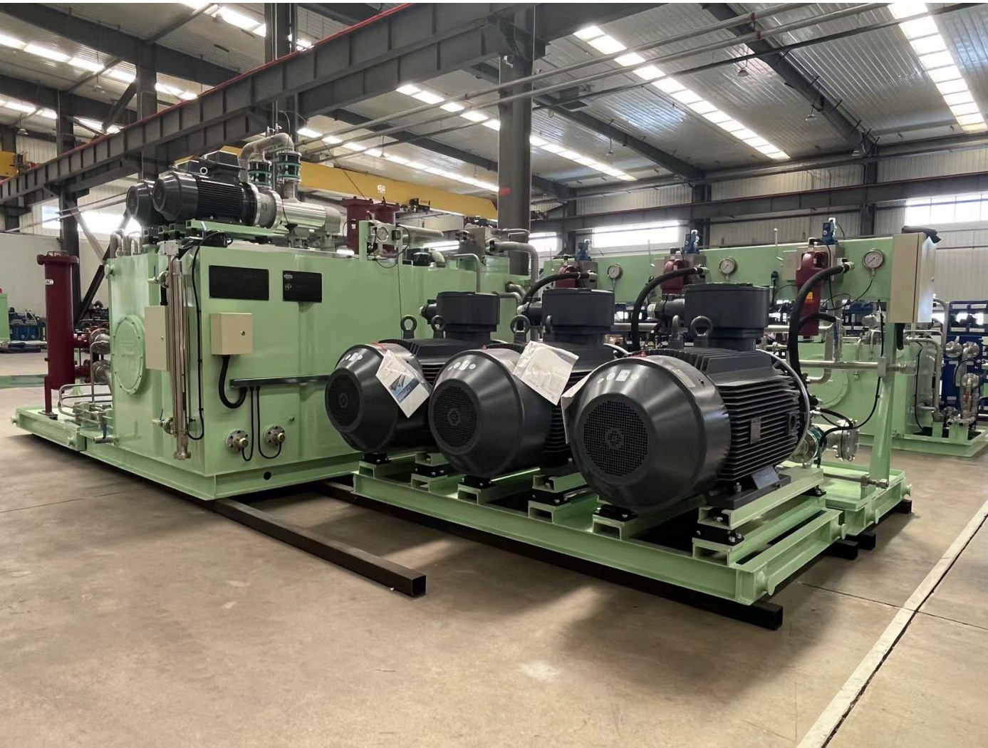 Steel rolling hydraulic system