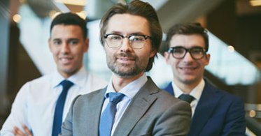 董事长致辞 / Leaders...