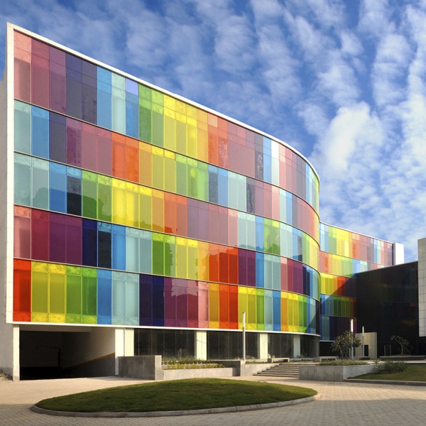 COLOR PVB GLASS WALL