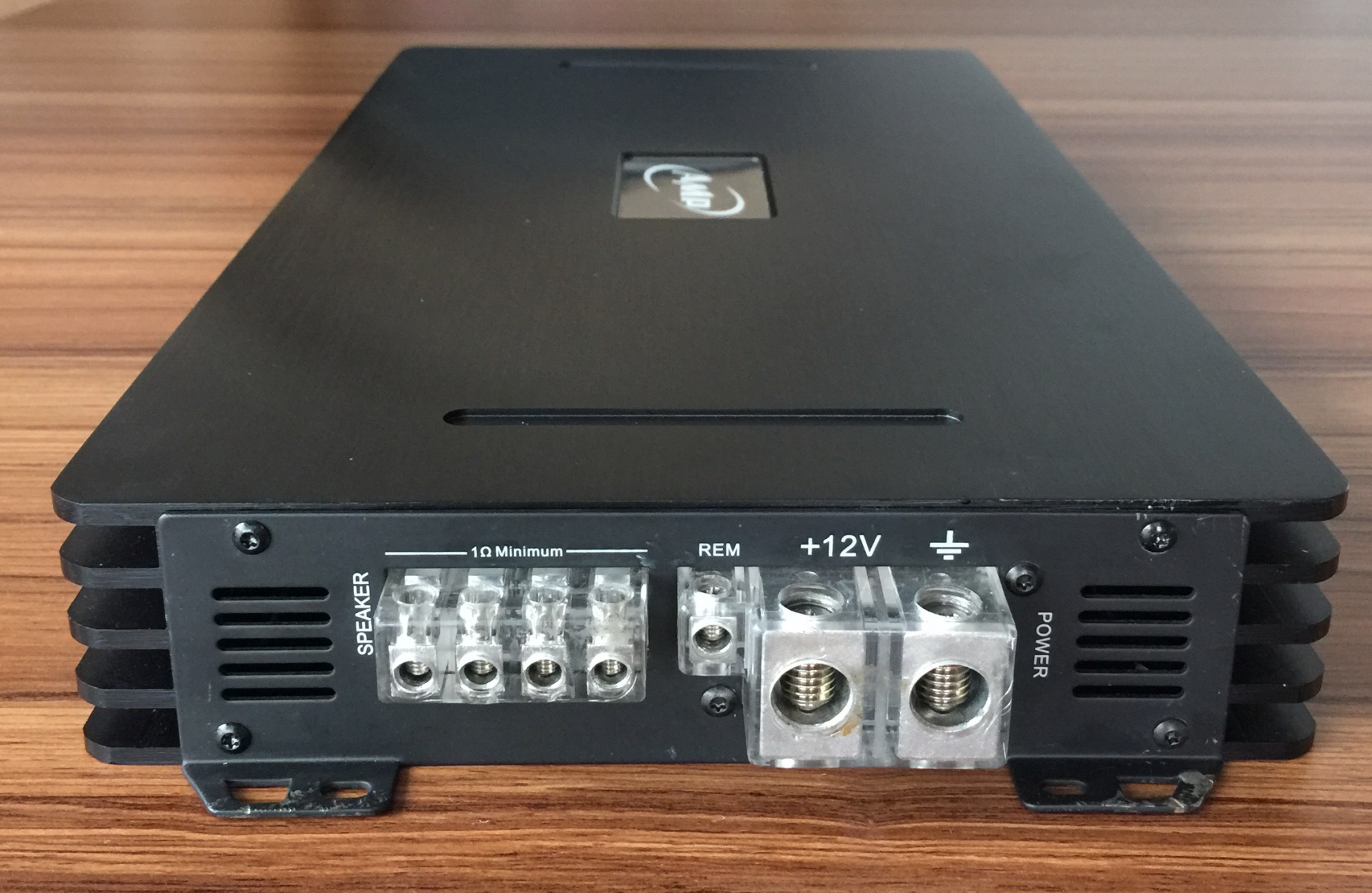 Digital car amplifier with 2000W RMS