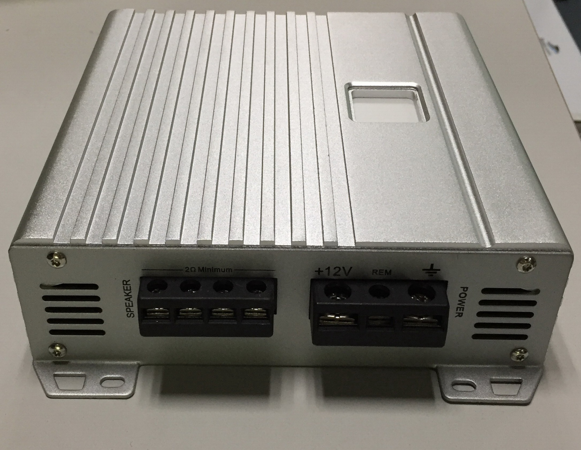 Mini car amplifier 600W RMS