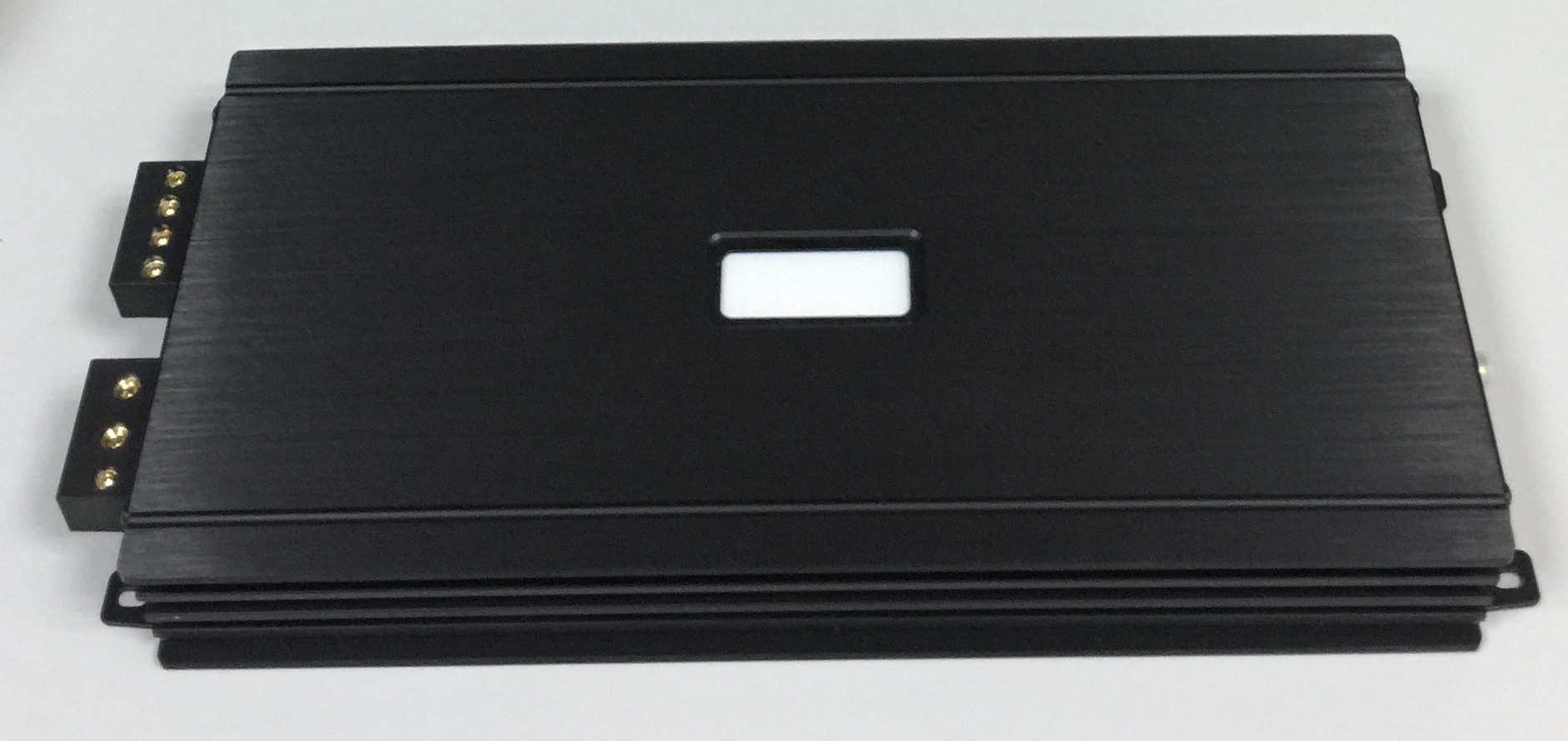 Mini car amplifier with 1800W RMS