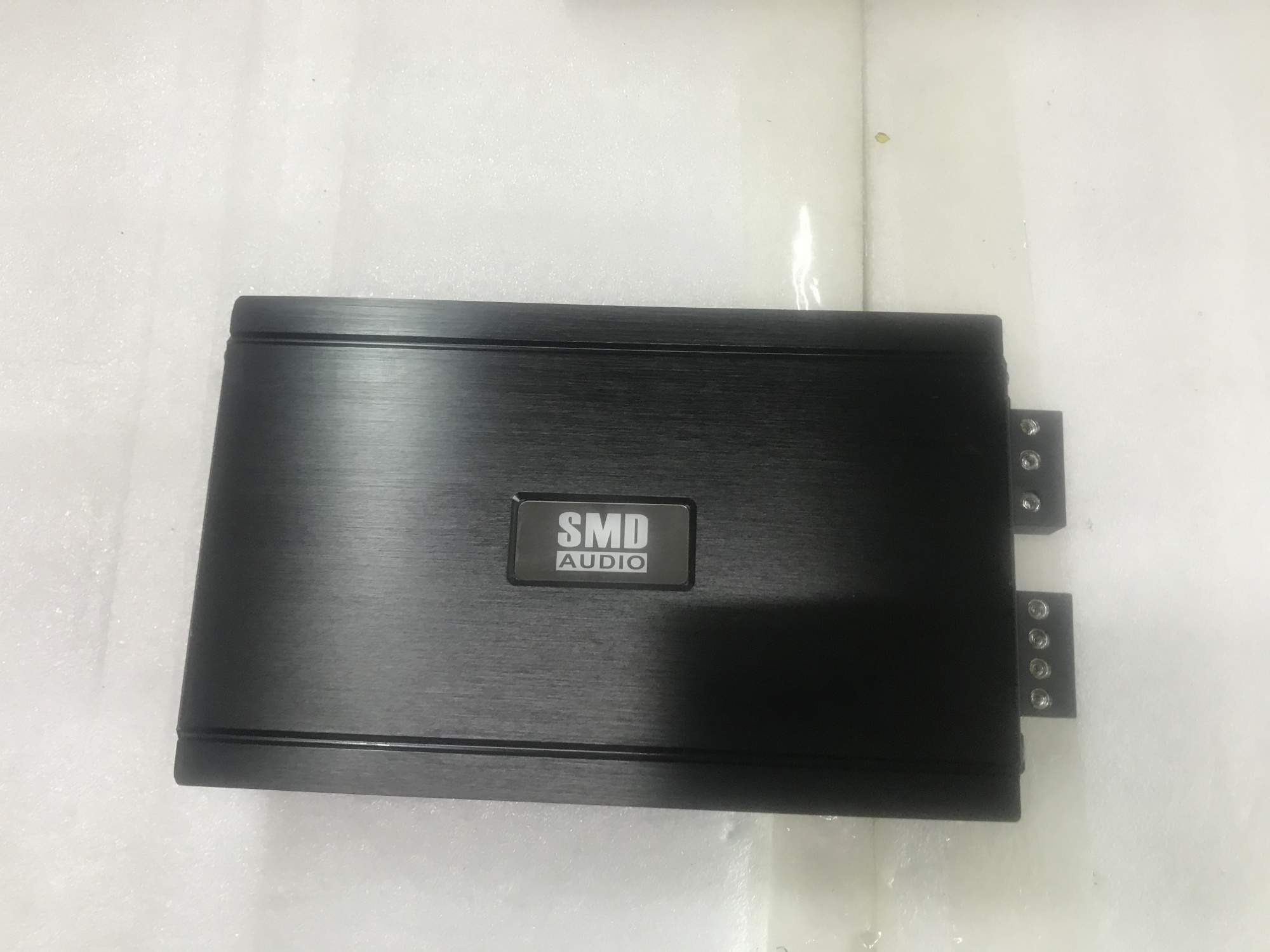 Mini amplifier with 1200W RMS mono