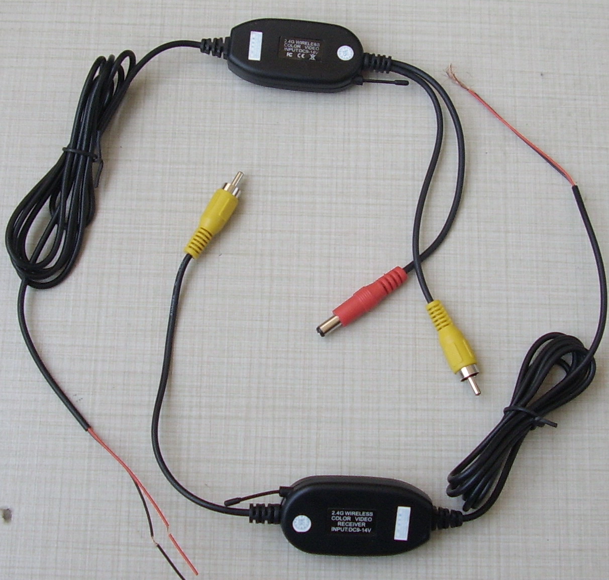 Wireless transmitter receiver for car