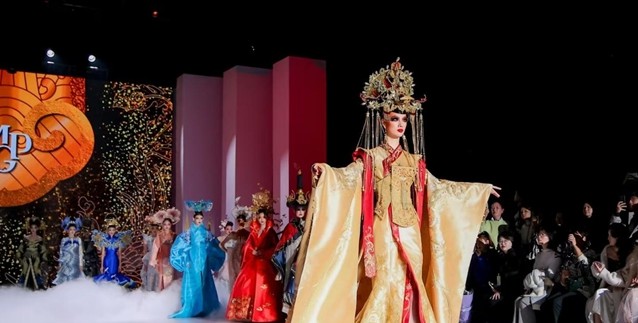 2024 Wuhan Fashion Week: A Blend of Tradition and Modernity