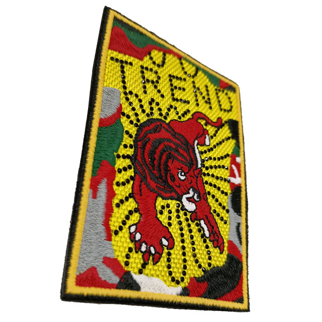 Tiger embroidery patch with rhinestone