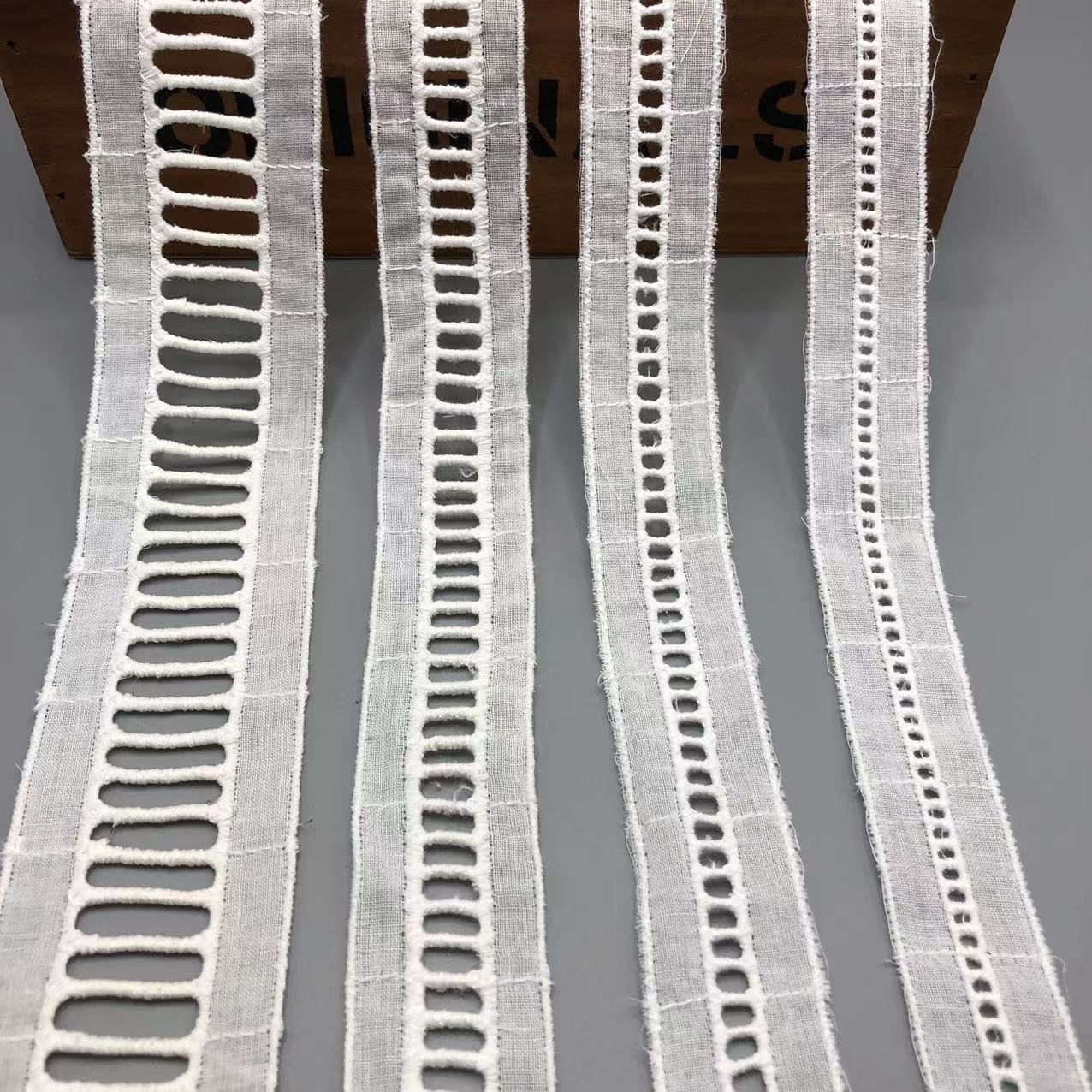 Water-Soluble DIY Lace Clothing Accessories