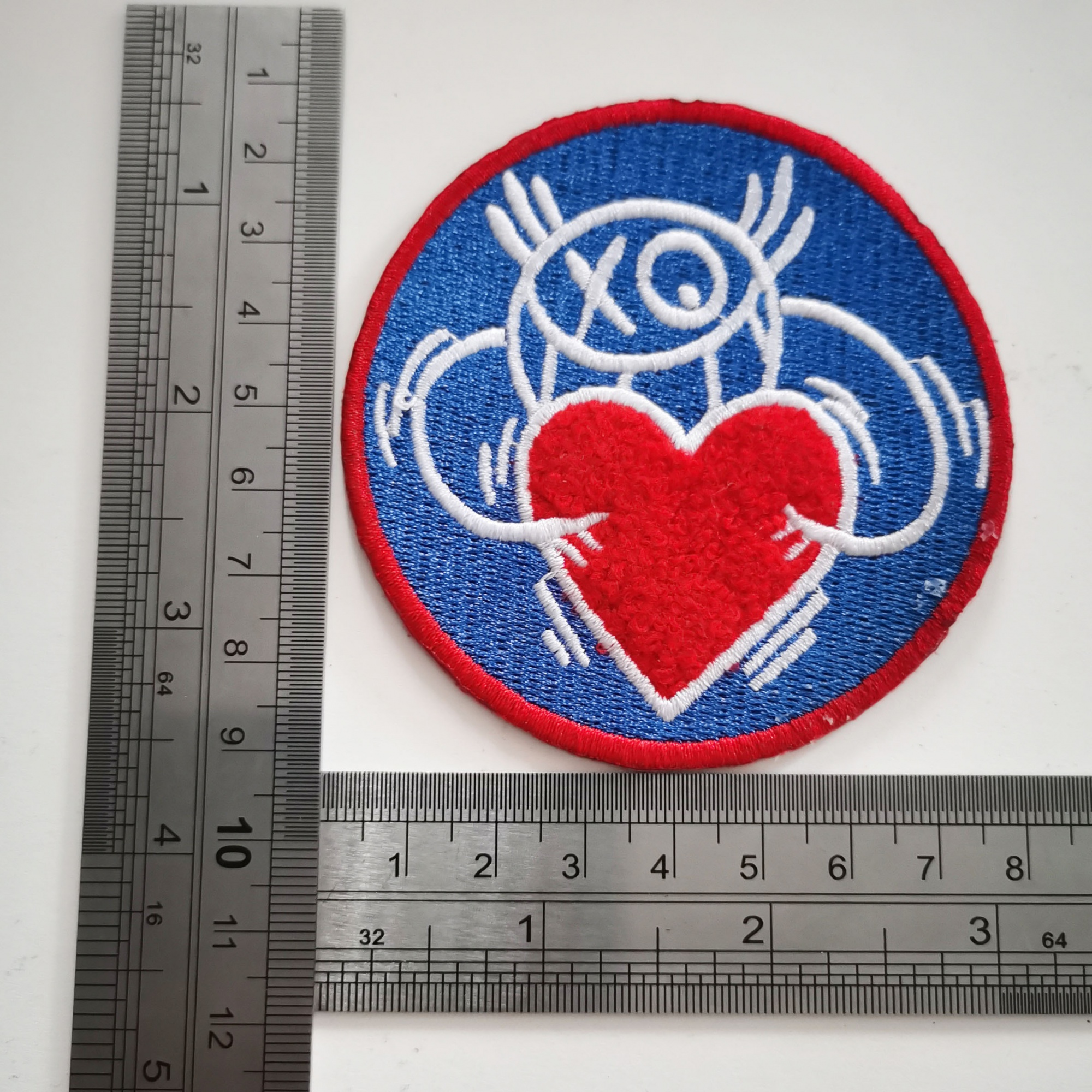 Hug Love Anime Cartoon Character Embroidery Patch DIY