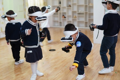 2019年东莞森林湖幼儿园落地MR全息博物馆