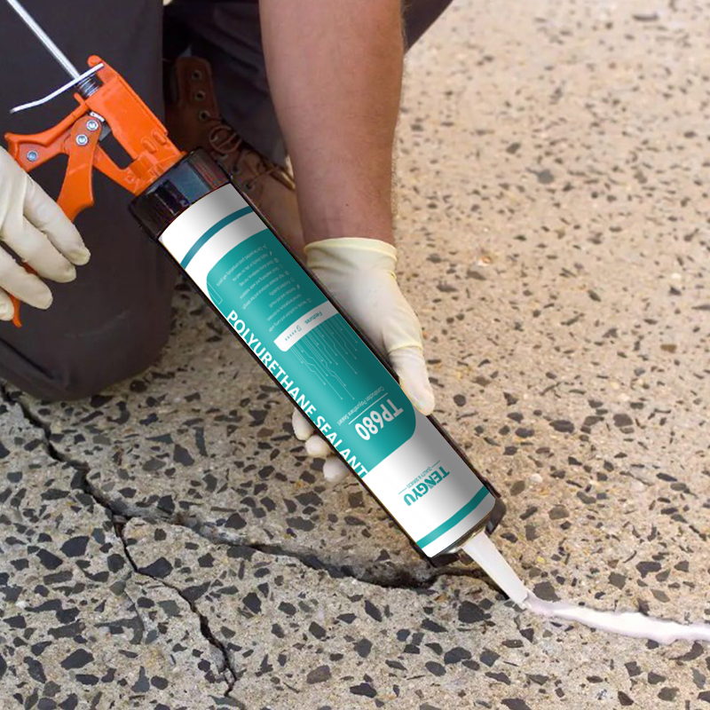 TP680 Paintable Polyurethane Construction Sealant 