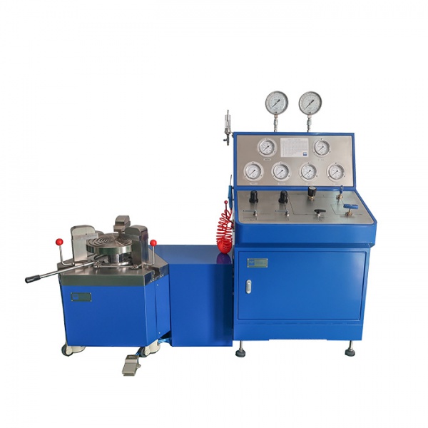 High pressure gas test bench with triangle clamping console