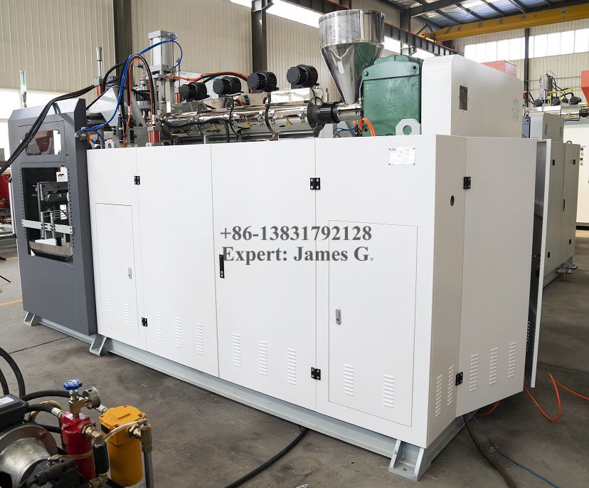2L Double Cavities Double Stations Blow Molding Machine Price