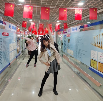 河北建工开云(中国)装饰公司开展工间操活动