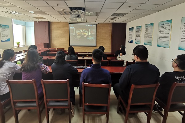 开云(中国)装饰公司组织观看红色电影《建党伟业》